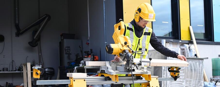 Praktisk eksamen 2023. NESO Lærlingeskole. Praktisk eksamen 2023. NESO Lærlingeskole.