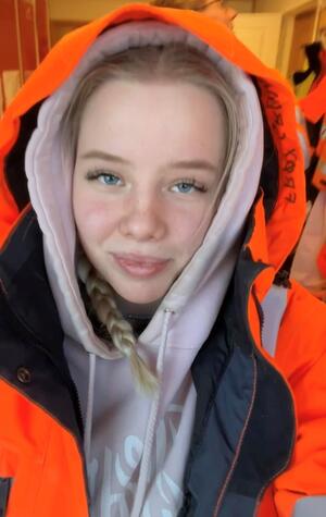 Fotograf: Privat. Frøy Grøvan er NESO-lærling og populær på TIkTok.
