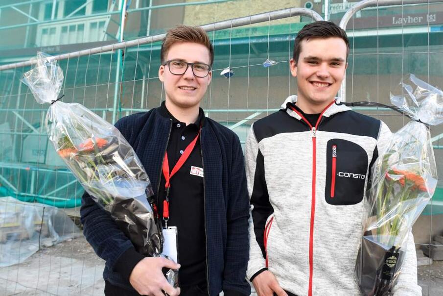 Joakim Johansen fra Hadsel Bygg og Vedlikehold og Vinjar Sæther fra Consto Nord.